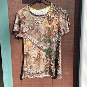 Under Armour heat gear tee